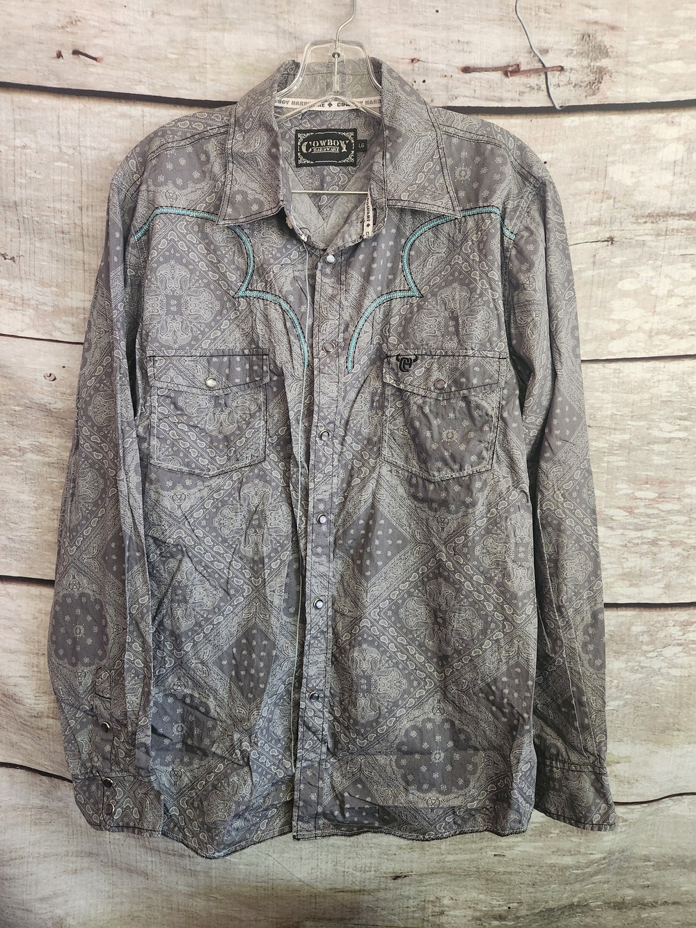 Cowboy Hardware Men’s Gray Western Button-Down Shirt